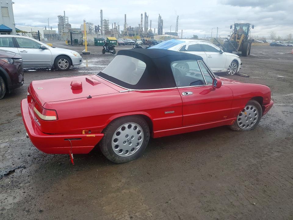 Снимка 3 от търг – 1992 ALFA ROMEO SPIDER с VIN ZARBB32N2N7002494