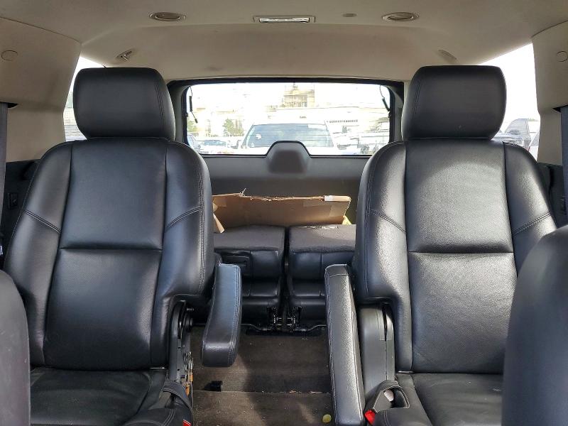 Снимка 10 от търг – 2011 CHEVROLET TAHOE с VIN 1GNSCCE00BR145958