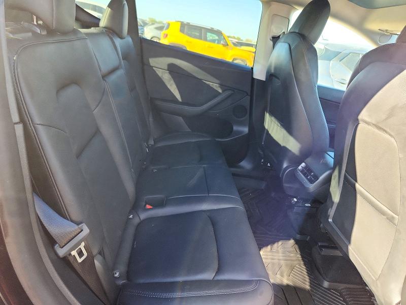 Снимка 10 от търг – 2022 TESLA MODEL Y с VIN 7SAYGDEF6NF323161