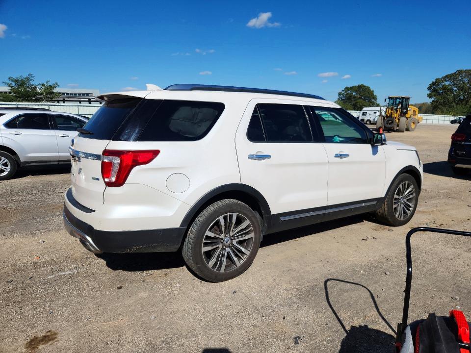 Снимка 3 от търг – 2017 FORD EXPLORER с VIN 1FM5K8HT2HGB20121