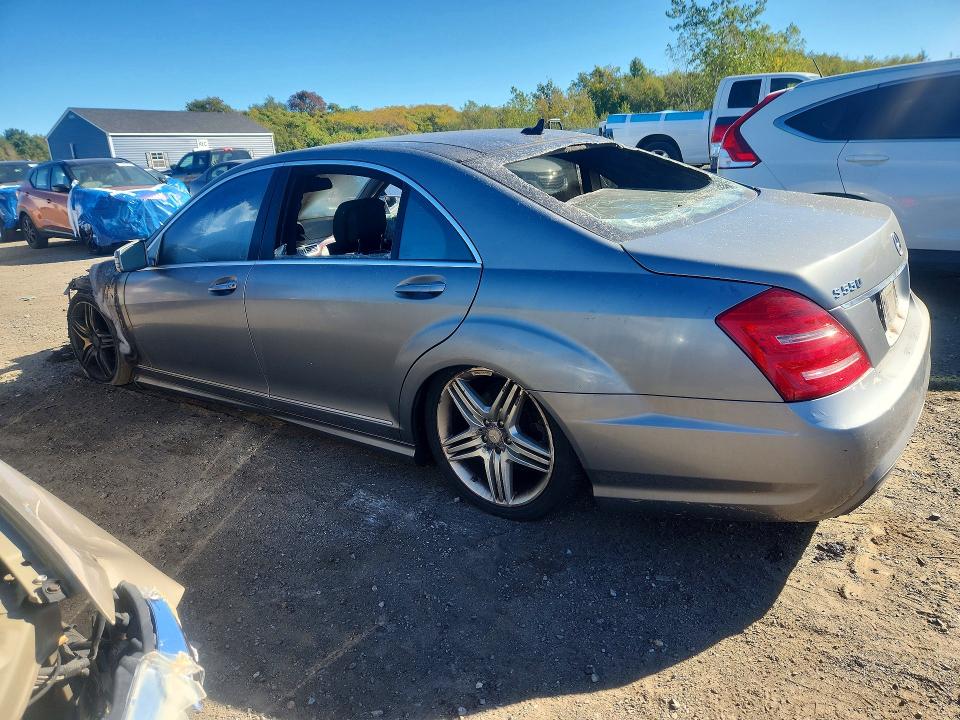 Снимка 2 от търг – 2013 MERCEDES-BENZ S с VIN WDDNG9EB9DA517559
