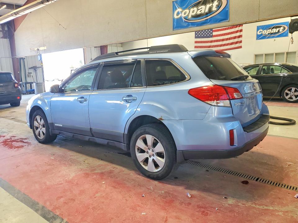 Фото 2 с аукциона – 2010 SUBARU OUTBACK с VIN 4S4BRBCC0A3329518