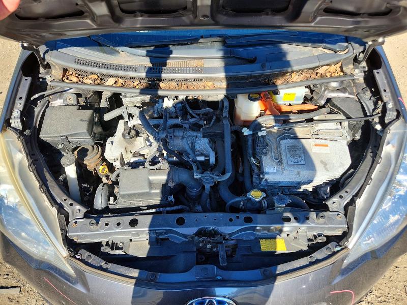 Photo 11 from auction – 2014 TOYOTA PRIUS C with VIN JTDKDTB39E1066053