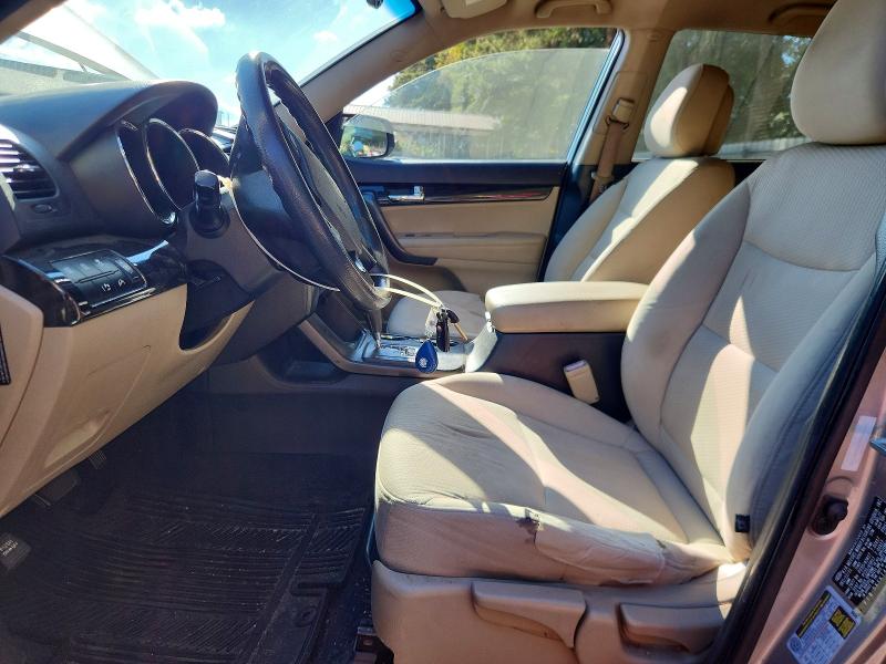 صورة رقم 7 من المزاد - 2012 KIA SORENTO مع VIN 5XYKT4A61CG285090