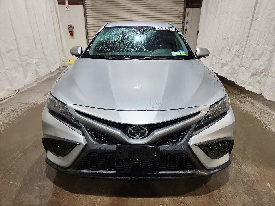 Снимка 5 от търг – 2023 TOYOTA CAMRY с VIN 4T1G11AK1PU809555