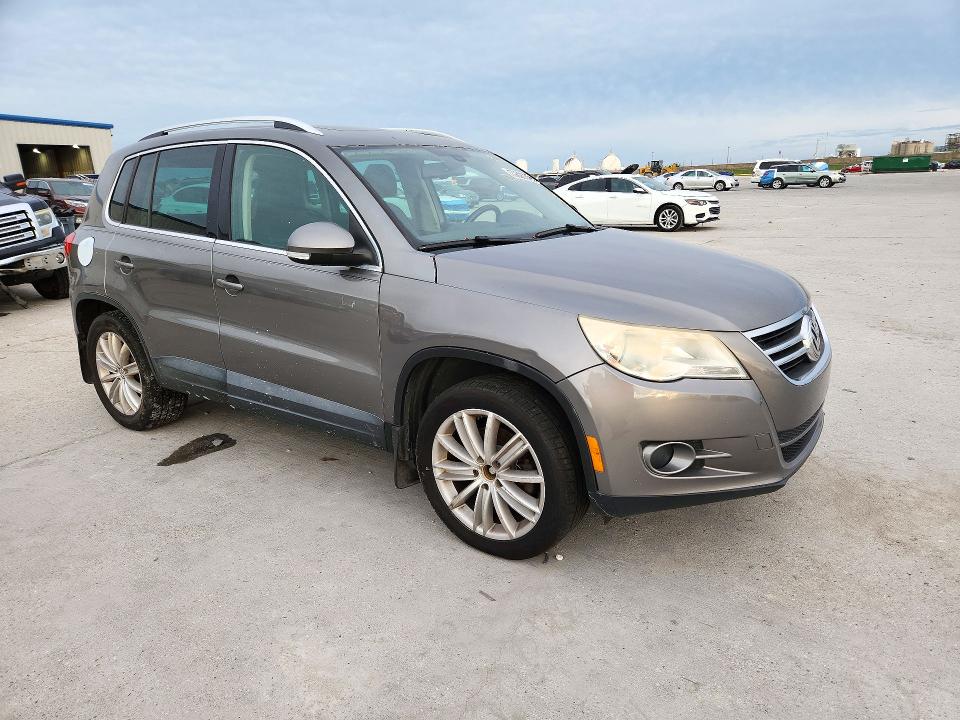 Снимка 4 от търг – 2011 VOLKSWAGEN TIGUAN с VIN WVGBV7AX3BW506349