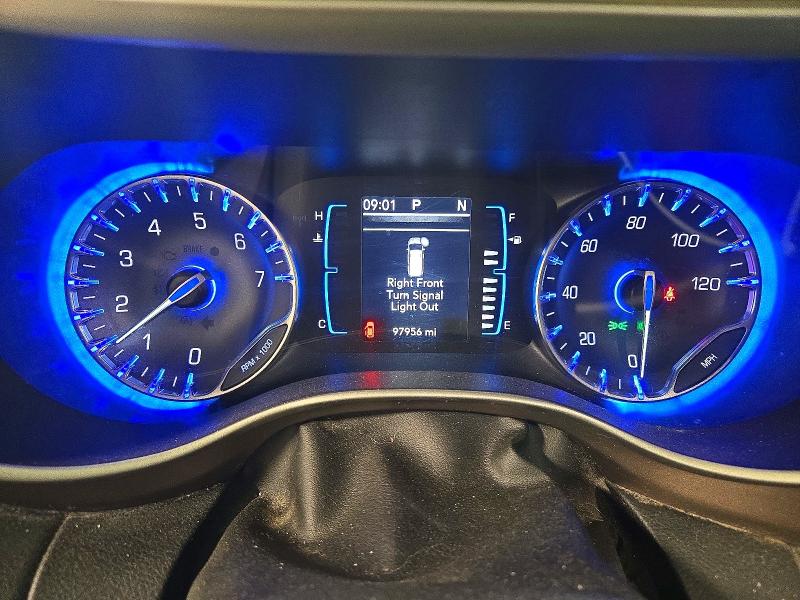 Photo 9 from auction – 2017 CHRYSLER PACIFICA with VIN 2C4RC1DG2HR502439