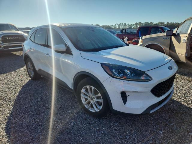 Photo 4 from auction – 2020 FORD ESCAPE with VIN 1FMCU0G63LUC09429