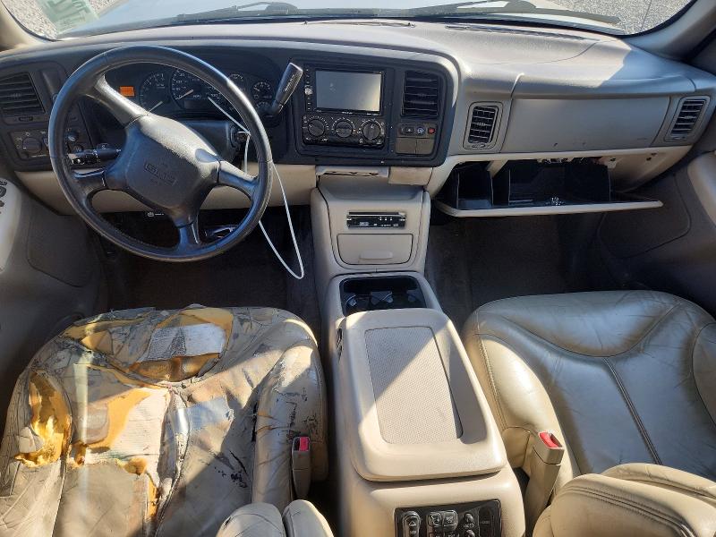 Снимка 8 от търг – 2002 GMC YUKON XL с VIN 3GKEC16Z12G318611