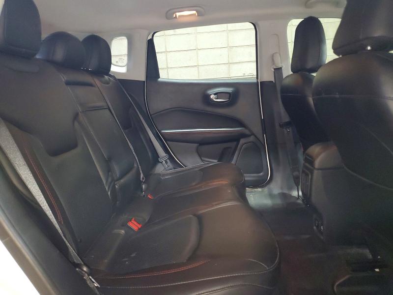 Снимка 11 от търг – 2018 JEEP COMPASS с VIN 3C4NJDDBXJT210714