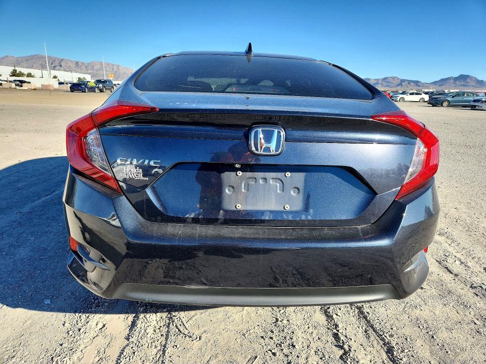 Photo 6 from auction – 2018 HONDA CIVIC with VIN 19XFC2F71JE012054
