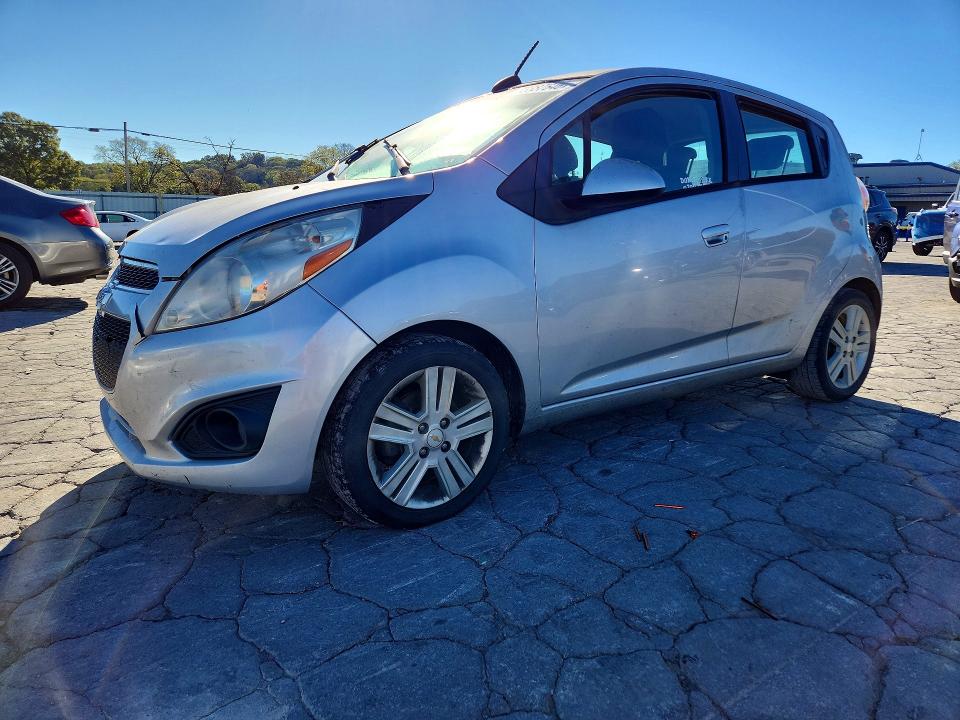 Снимка 1 от търг – 2015 CHEVROLET SPARK с VIN KL8CD6S94FC725410
