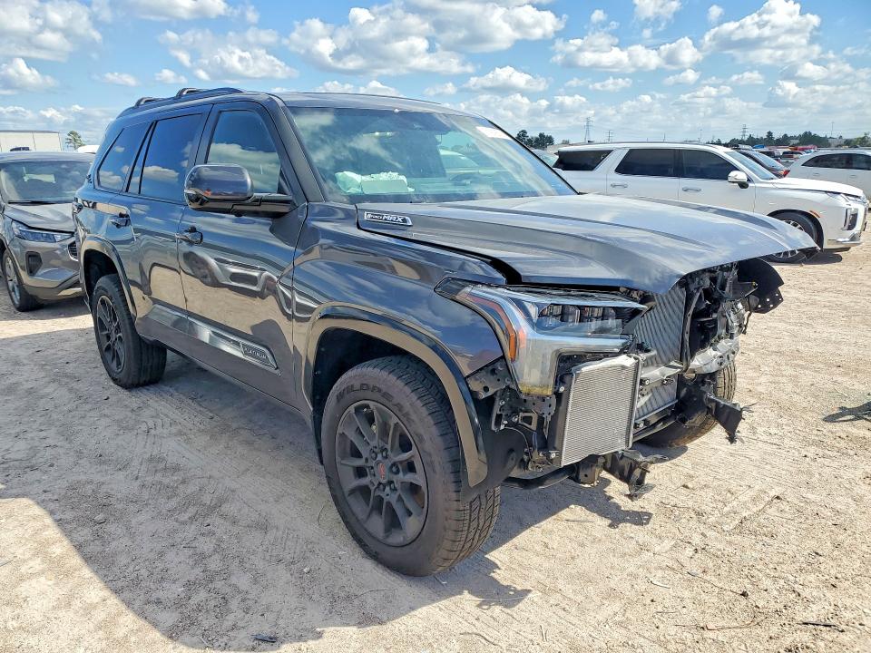 صورة رقم 4 من المزاد - 2026 TOYOTA SEQUOIA مع VIN 7SVAAABA7TX080993