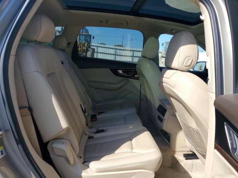 Снимка 11 от търг – 2017 AUDI Q7 с VIN WA1LAAF7XHD031484
