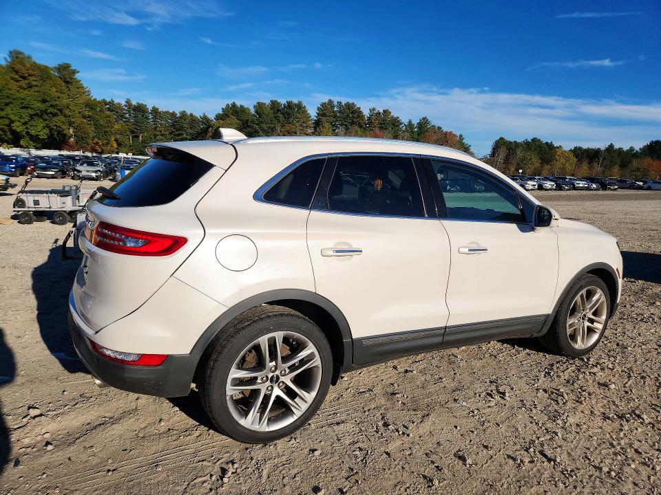 Фото 3 с аукциона – 2019 LINCOLN MKC с VIN 5LMCJ3D97KUL32087