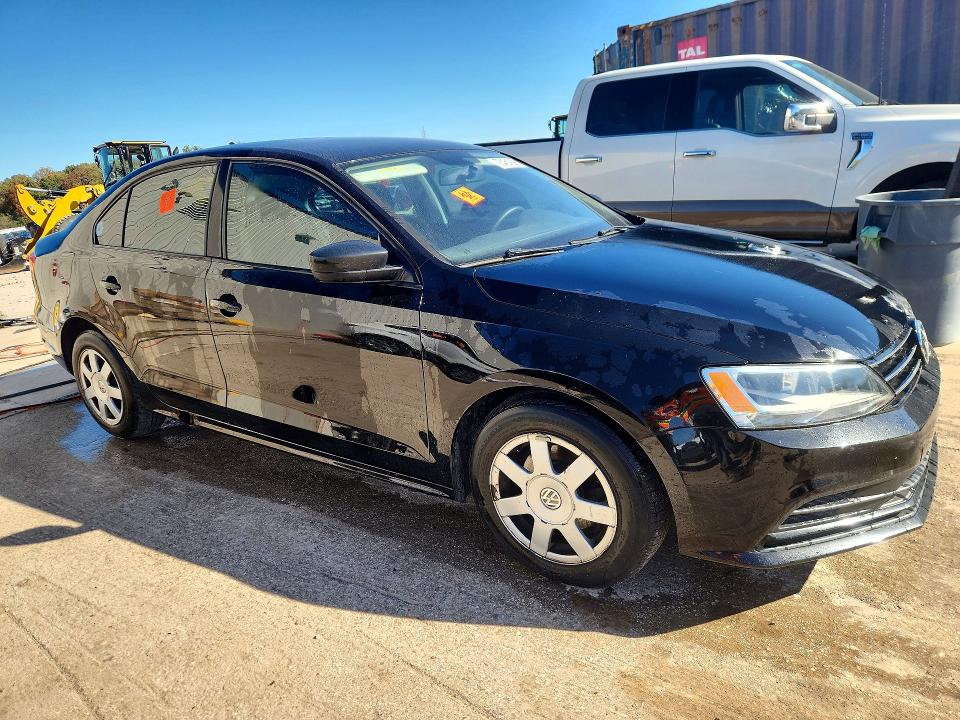 Photo 4 from auction – 2015 VOLKSWAGEN JETTA with VIN 3VW1K7AJ4FM340818