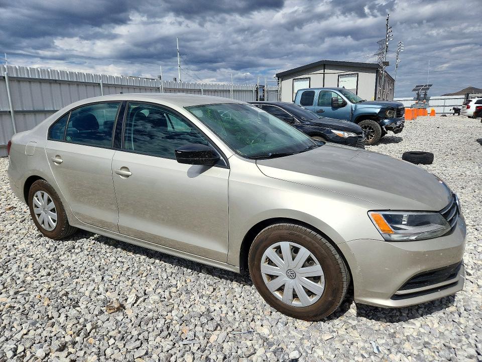 Photo 4 from auction – 2016 VOLKSWAGEN JETTA with VIN 3VW267AJ2GM317774