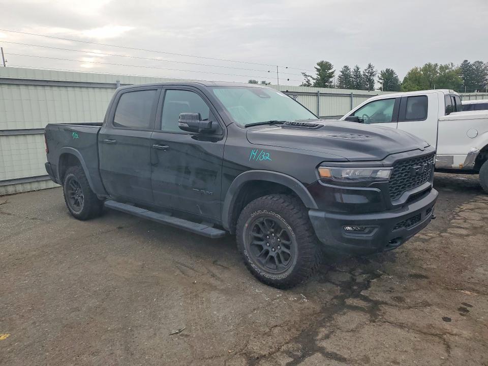 Снимка 4 от търг – 2025 RAM 1500 с VIN 1C6SRFLP8SN685873