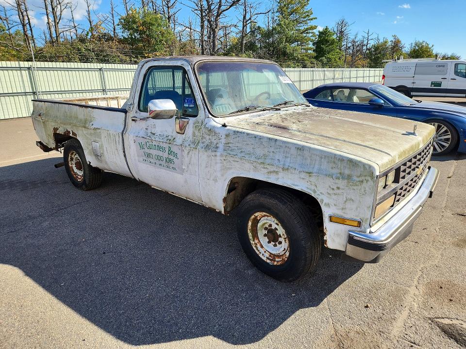 Photo 4 from auction – 1985 CHEVROLET C10 with VIN 1GCEC14H4FF449836