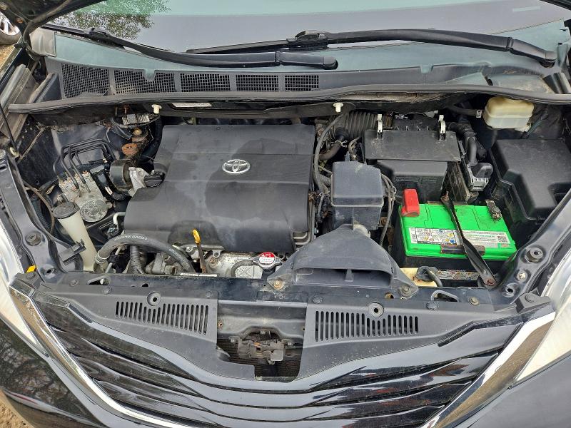 Снимка 12 от търг – 2015 TOYOTA SIENNA с VIN 5TDKK3DC7FS581432