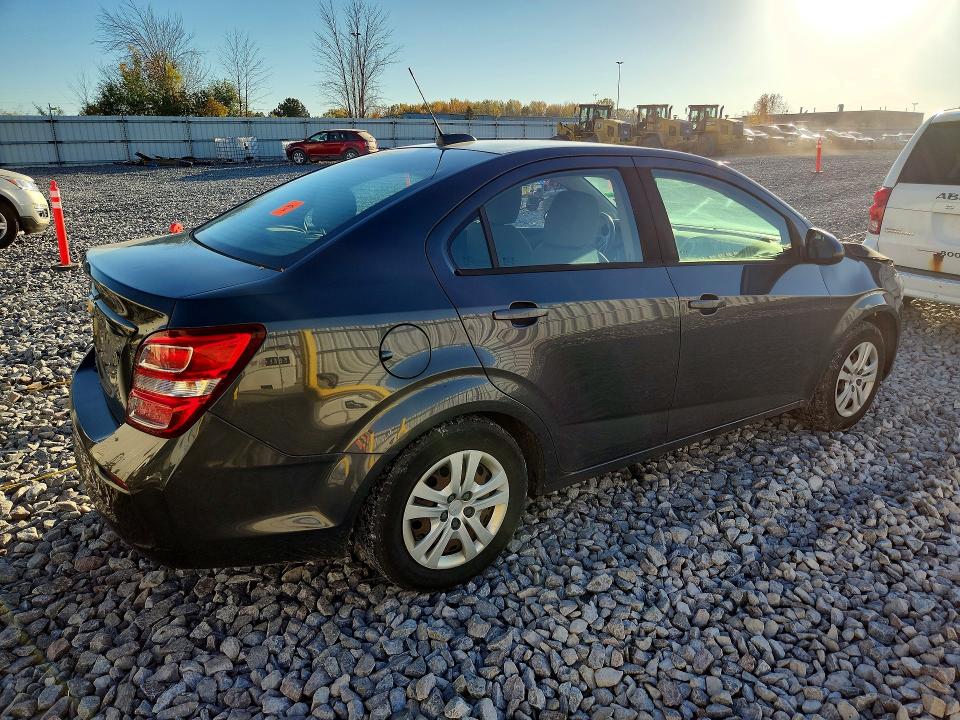 Photo 3 from auction – 2019 CHEVROLET SONIC with VIN 1G1JB5SBXK4128275