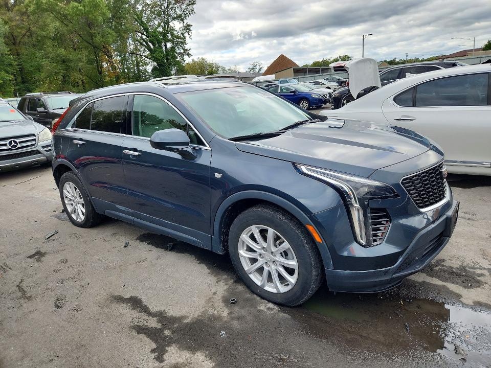 Снимка 4 от търг – 2021 CADILLAC XT4 с VIN 1GYFZBR46MF039772