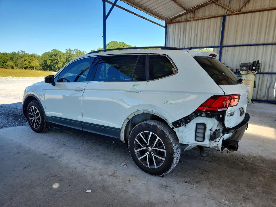 Снимка 2 от търг – 2019 VOLKSWAGEN TIGUAN с VIN 3VV2B7AX6KM101178