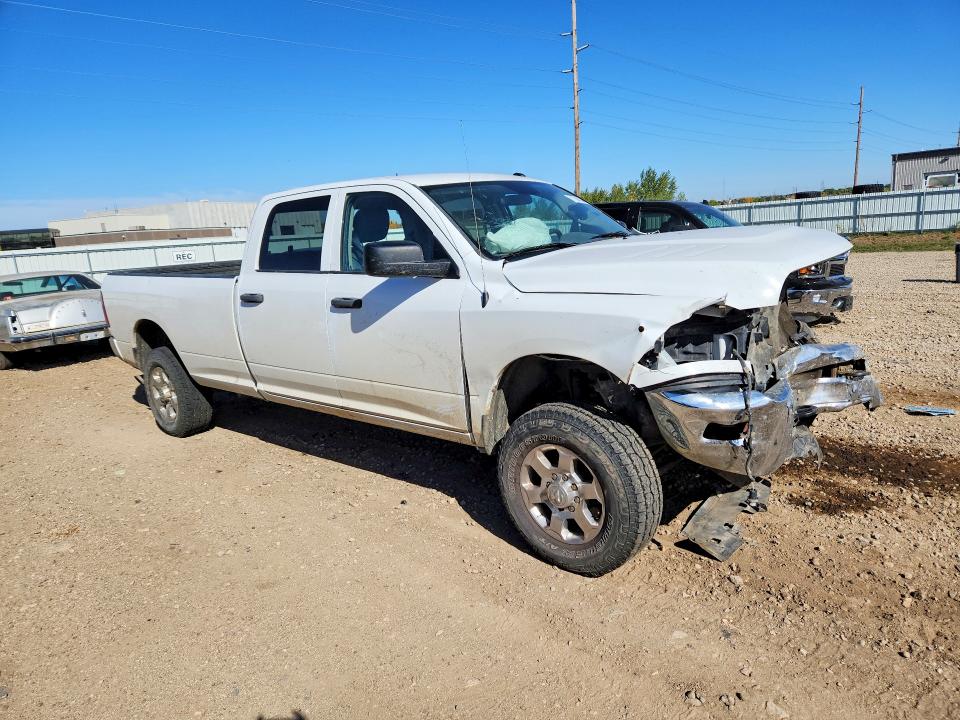 Снимка 4 от търг – 2017 RAM 2500 с VIN 3C6UR5HL7HG673949