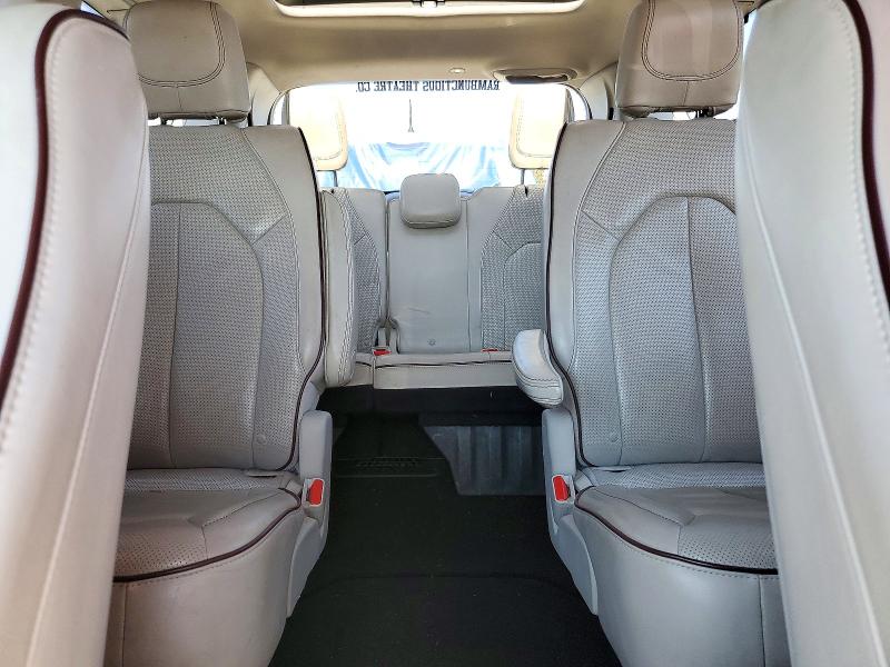 Снимка 10 от търг – 2017 CHRYSLER PACIFICA с VIN 2C4RC1GG0HR788013