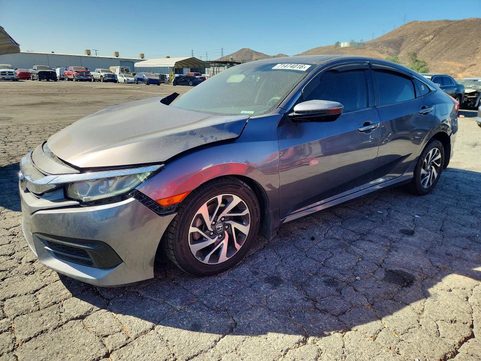 HONDA CIVIC 2017 with VIN 2HGFC2F78HH515452 - Photo from auction