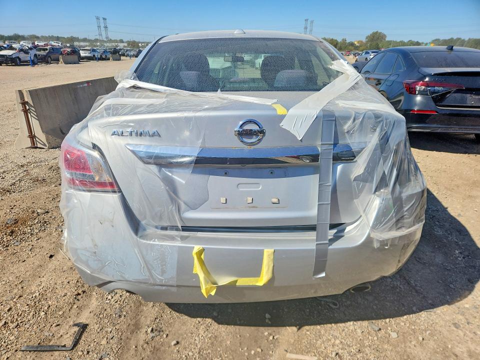 Photo 6 from auction – 2015 NISSAN ALTIMA with VIN 1N4AL3AP7FN380500