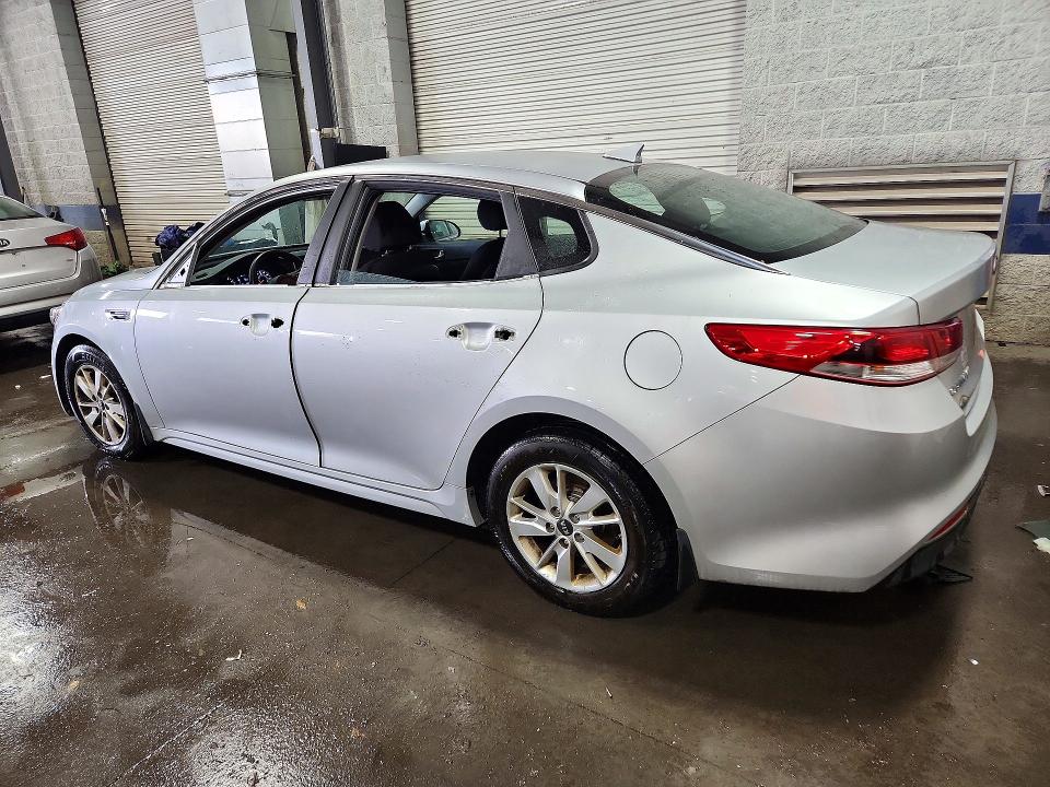 Photo 2 from auction – 2016 KIA OPTIMA with VIN 5XXGT4L37GG017793