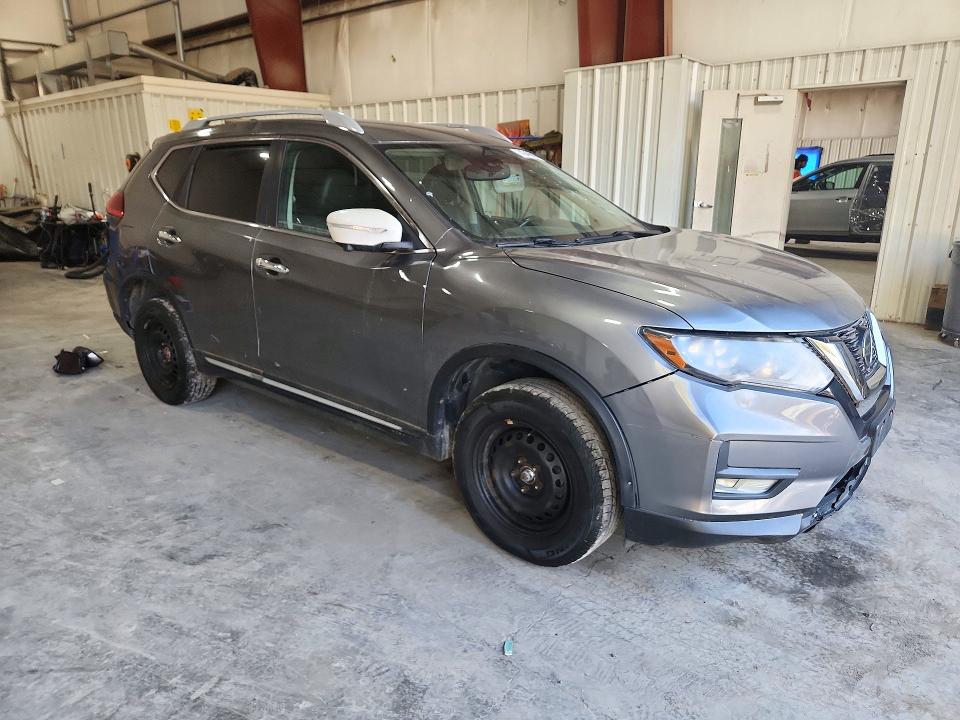 Снимка 4 от търг – 2018 NISSAN ROGUE с VIN 5N1AT2MV0JC786682