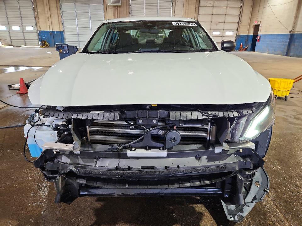 Photo 5 from auction – 2025 NISSAN ALTIMA with VIN 1N4BL4DVXSN399086