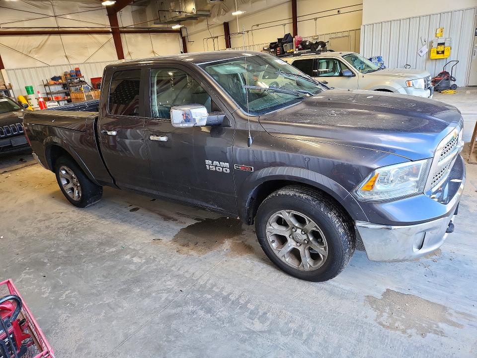 Снимка 4 от търг – 2015 RAM 1500 с VIN 1C6RR7JM7FS521227