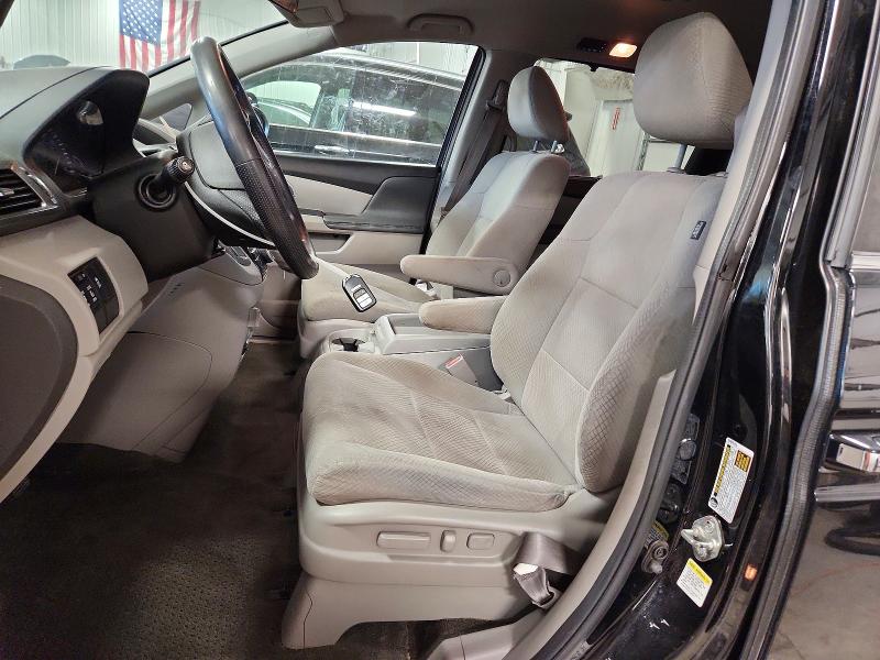 Photo 7 from auction – 2016 HONDA ODYSSEY with VIN 5FNRL5H37GB005606