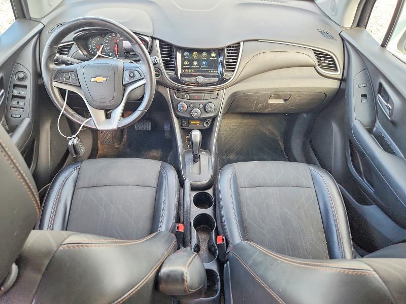 Photo 8 from auction – 2018 CHEVROLET TRAX with VIN 3GNCJPSB2JL365096