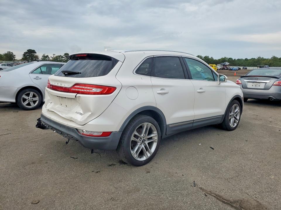 Photo 3 from auction – 2015 LINCOLN MKC with VIN 5LMTJ2AH5FUJ42056