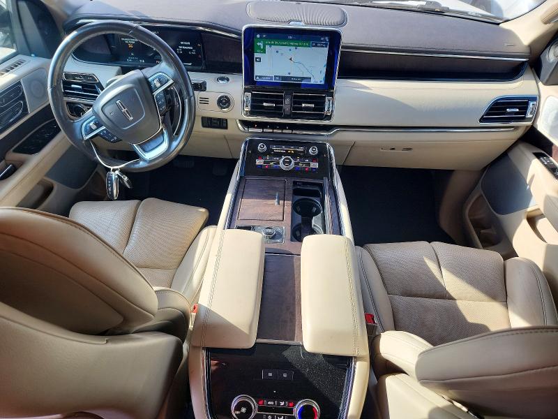Photo 8 from auction – 2018 LINCOLN NAVIGATOR with VIN 5LMJJ3LT7JEL14170