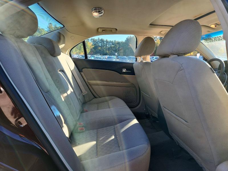 Zdjęcie 10 z aukcji – 2011 FORD FUSION z VIN 3FAHP0HA5BR131154