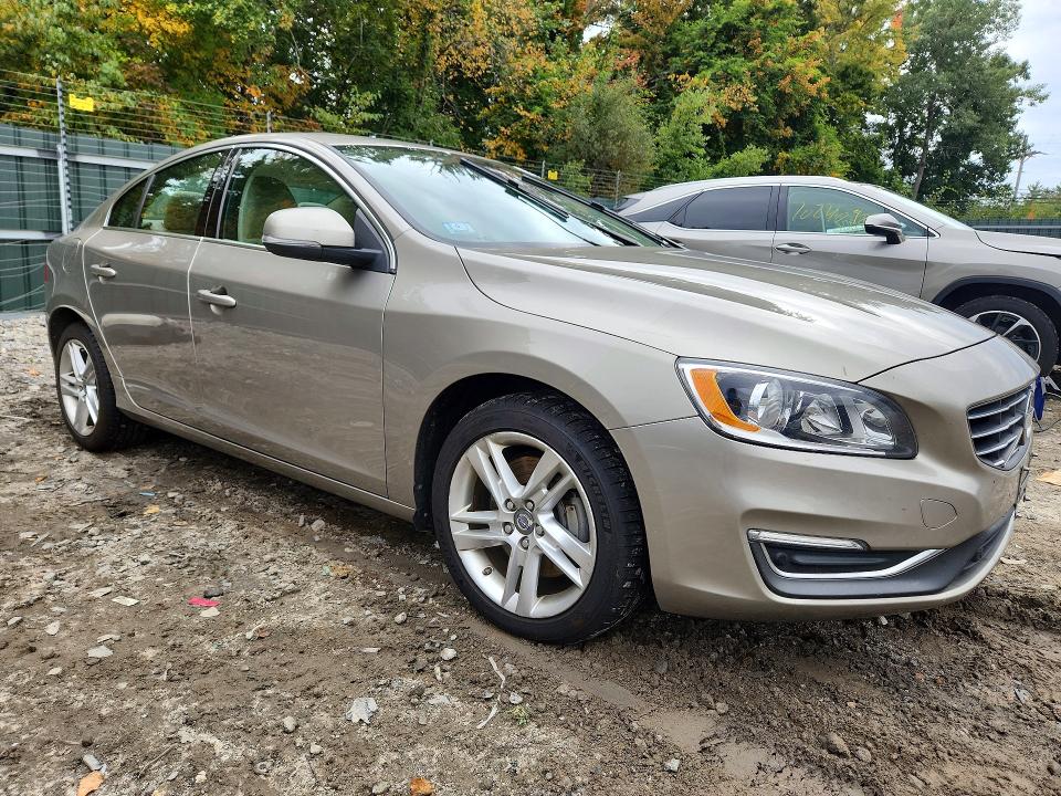 Zdjęcie 4 z aukcji – 2015 VOLVO S60 z VIN YV1612TD9F1309707