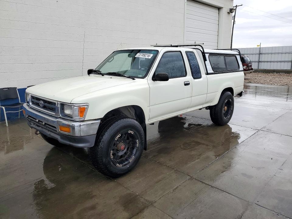 Снимка 1 от търг – 1993 TOYOTA PICKUP с VIN JT4RN13P3P6051300