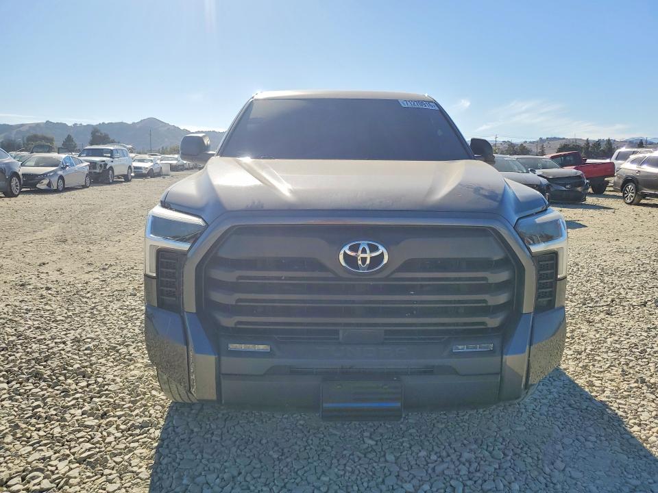 Photo 5 from auction – 2022 TOYOTA TUNDRA with VIN 5TFLA5DA7NX035689