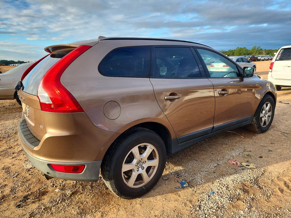 صورة رقم 3 من المزاد - 2010 VOLVO XC60 مع VIN YV4982DL5A2085436