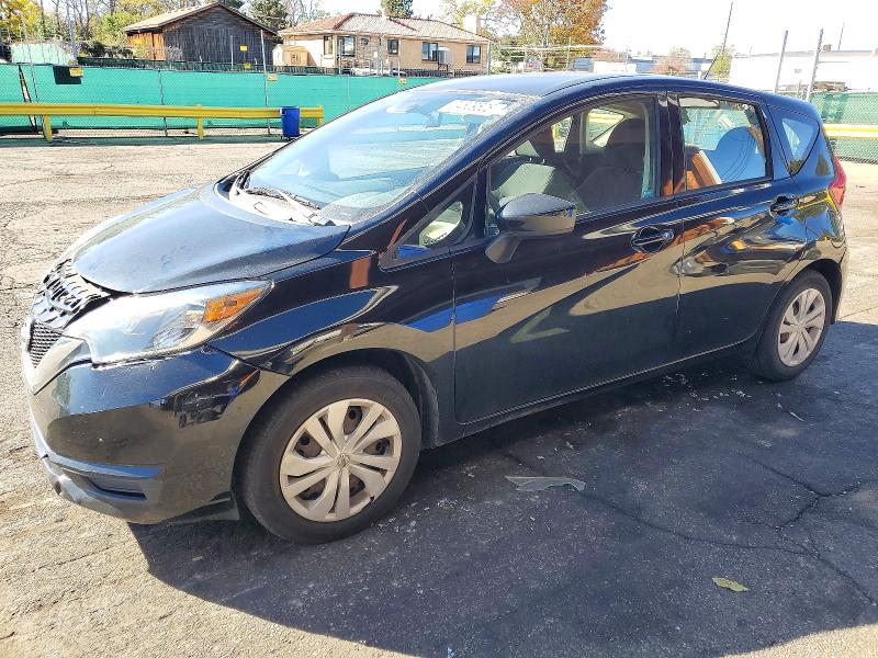 NISSAN VERSA NOTE 2017 с VIN 3N1CE2CP7HL355347 - Снимка от търг