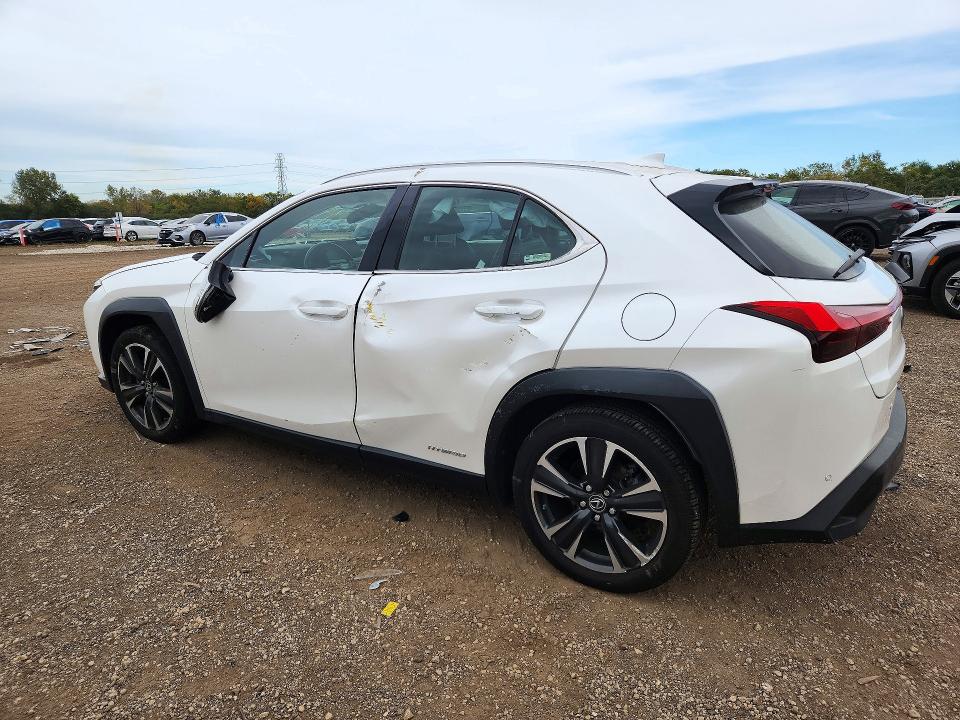 Снимка 2 от търг – 2020 LEXUS UX с VIN JTHX9JBHXL2029087