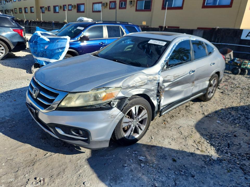 HONDA CROSSTOUR 2013 z numerem VIN 5J6TF2H55DL006642 - Zdjęcie z aukcji