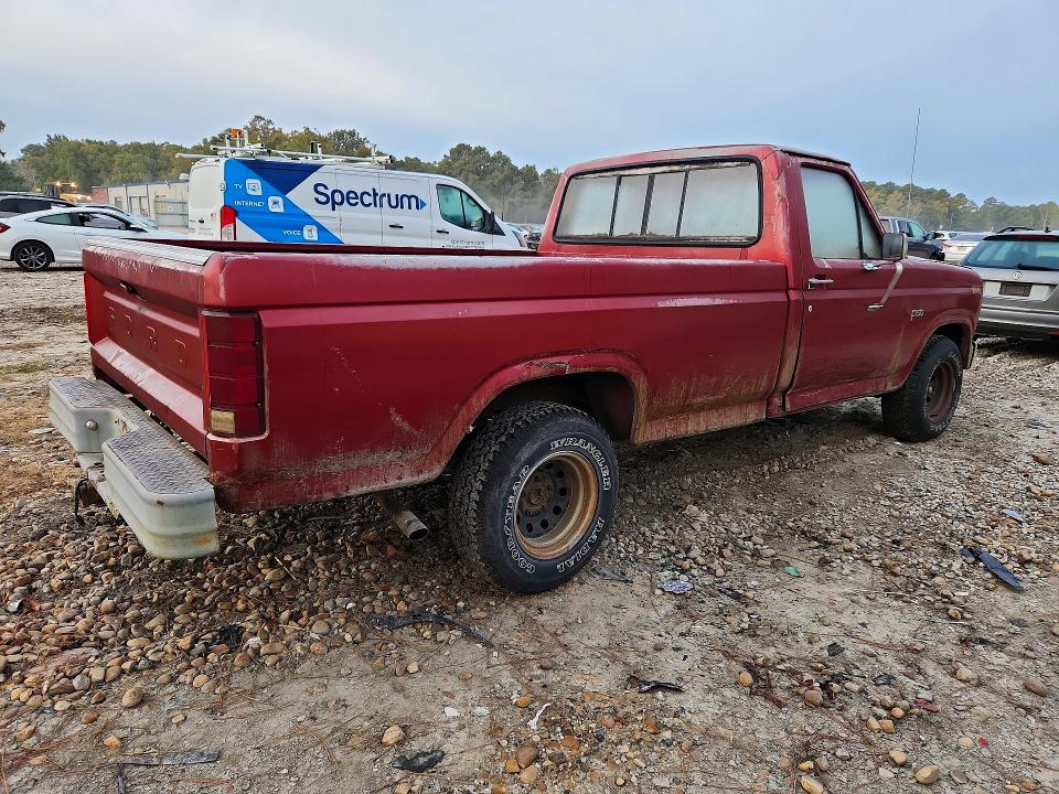 Photo 3 from auction – 1985 FORD F150 with VIN 1FTDF15N4FNA37848