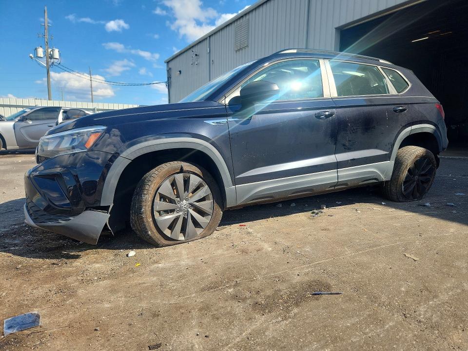 VOLKSWAGEN TAOS 2022 с VIN 3VVCX7B28NM065586 - Снимка от търг