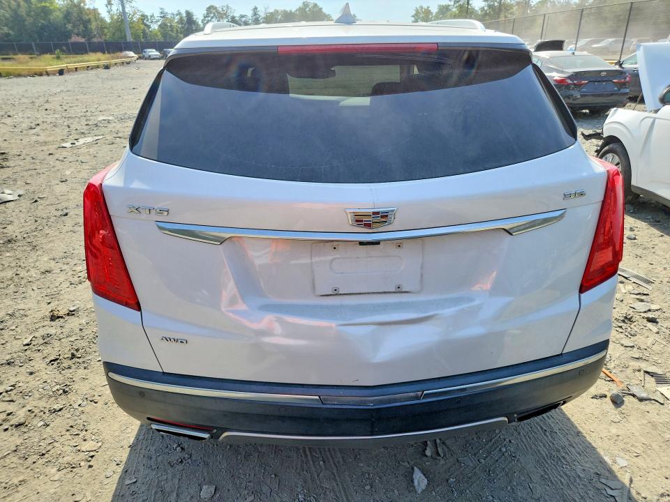 Photo 6 from auction – 2017 CADILLAC XT5 with VIN 1GYKNFRS3HZ139042